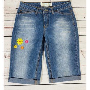 Green Apparel Jean Shorts Womens Size 6 Denim Embroidered Flowers Long Hippie